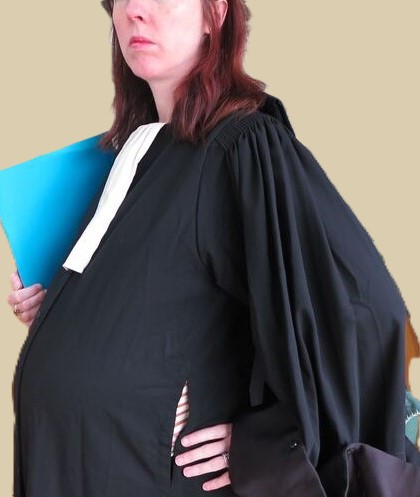 Avocate enceinte — General Esquire